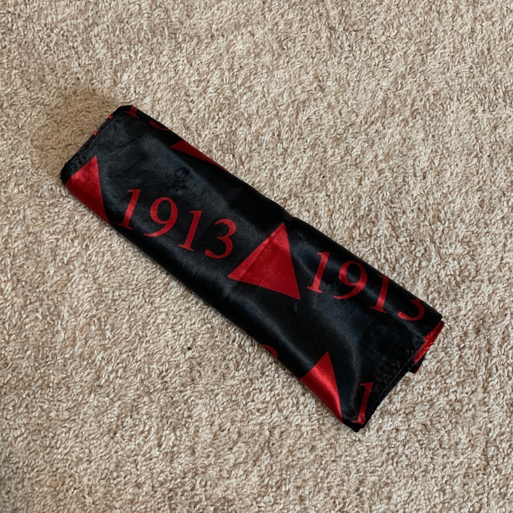 1913 Head, Hair, or Neck Scarf
